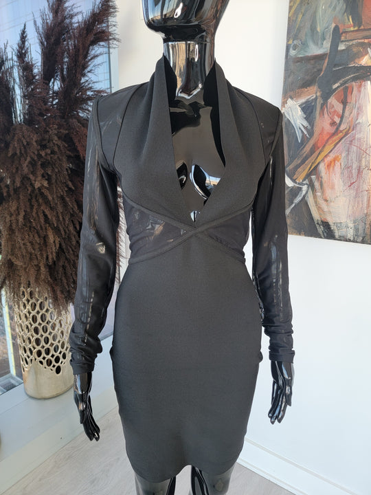 Vestido ajustado con parche de malla